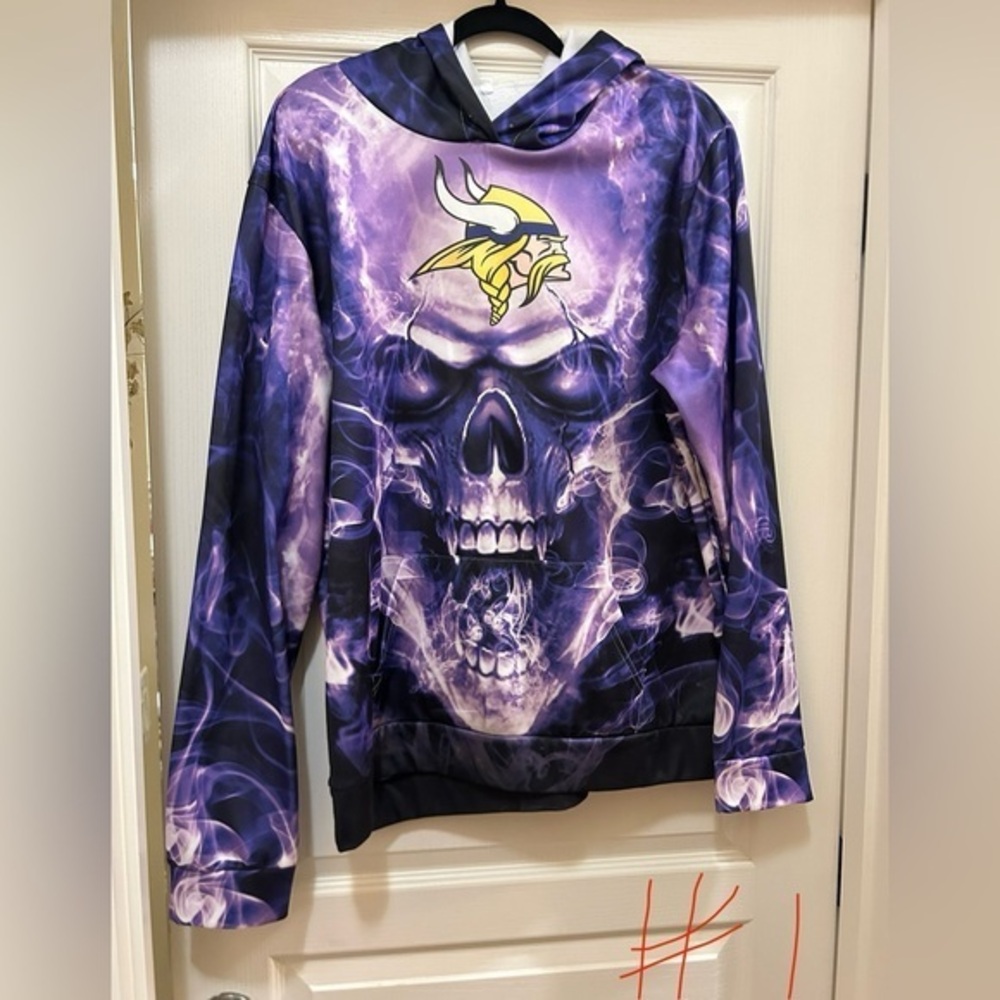 Minnesota Vikings skull pullover SKOL💜 XL